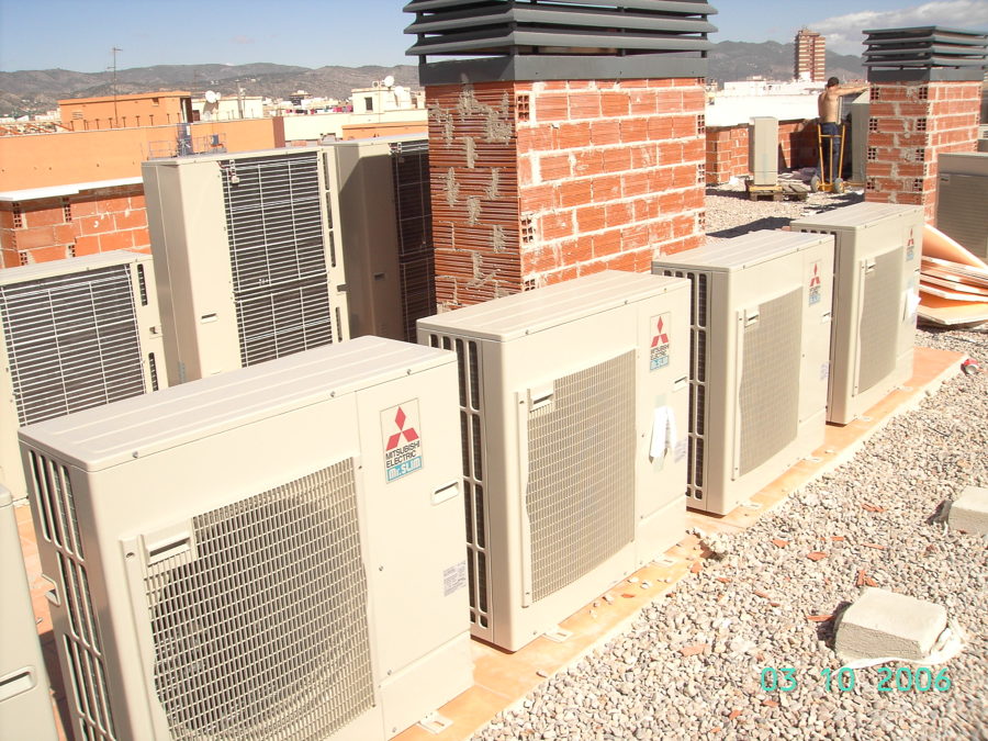 EQUIPOS EXTERIORES AIRE ACONDICIONADO