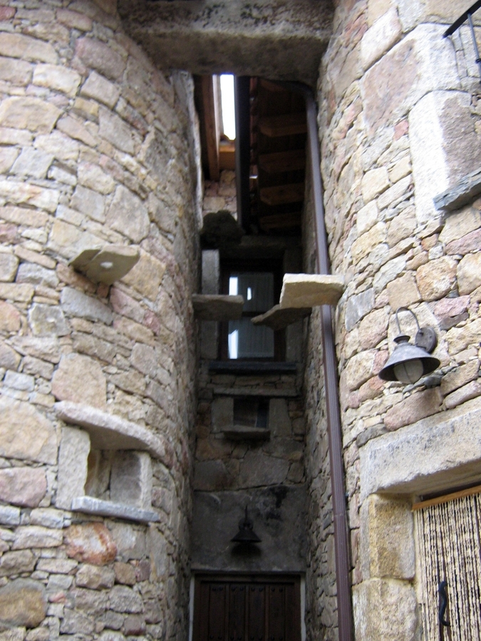 PIEDRA ARMADA TIPO BETÓN