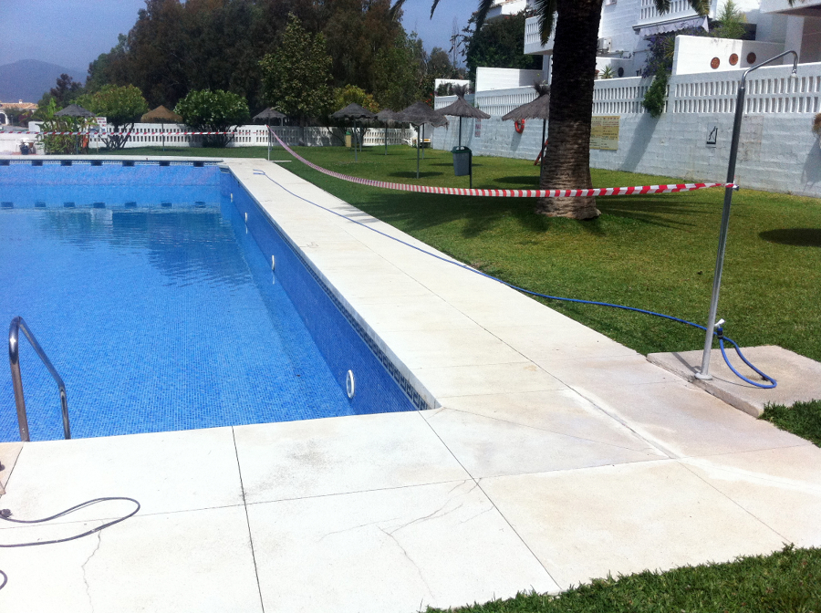 PIEDRA ARTIFICIAL PISCINAS