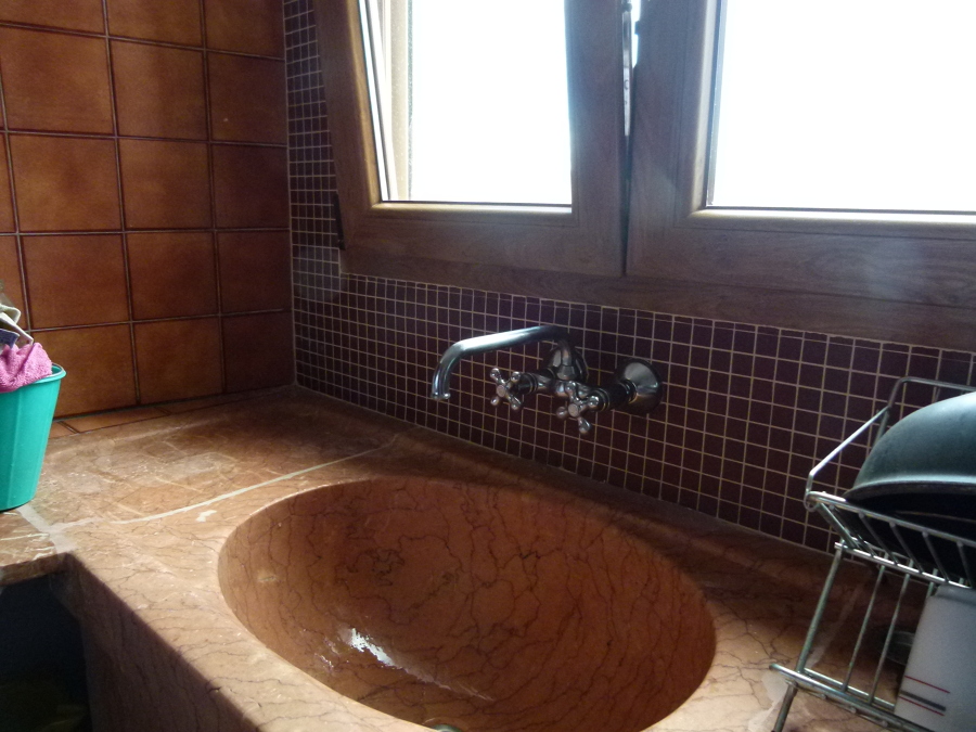 pila antiquísima comprada en unos derribos