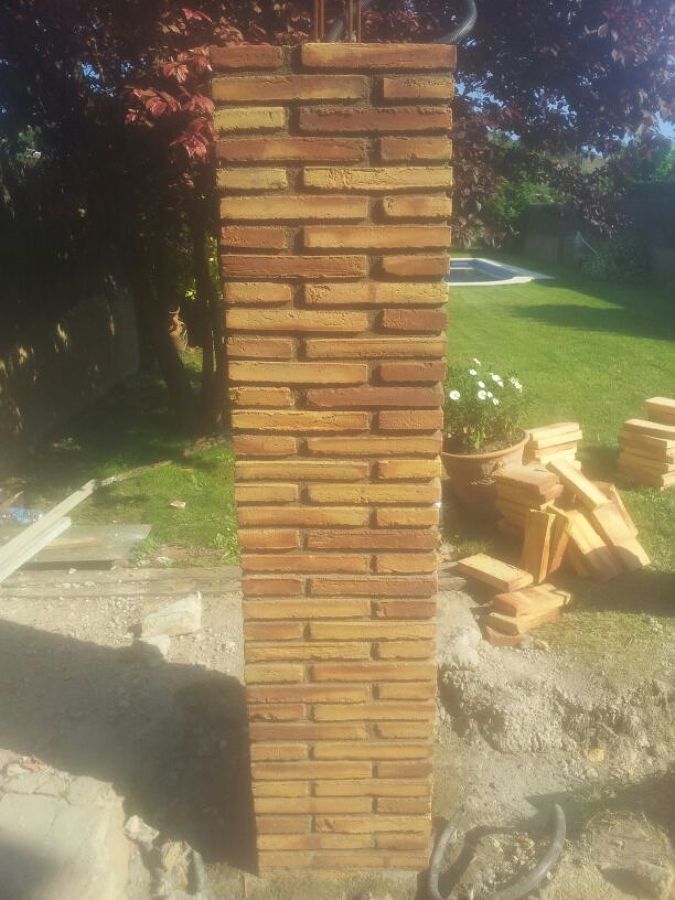 pilar de tochos mazisos