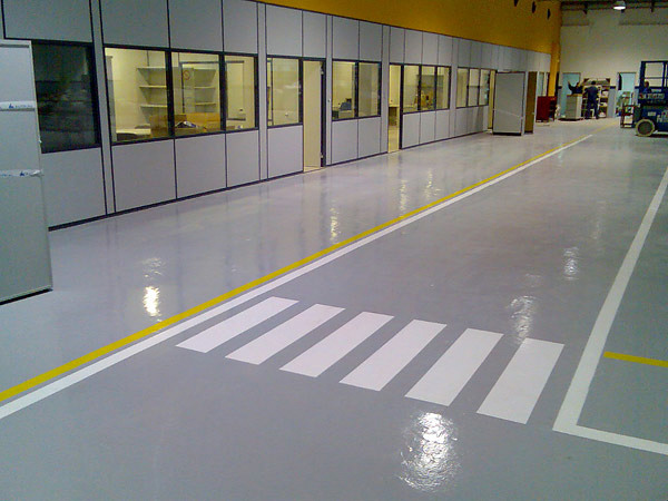 Pintar suelo de taller