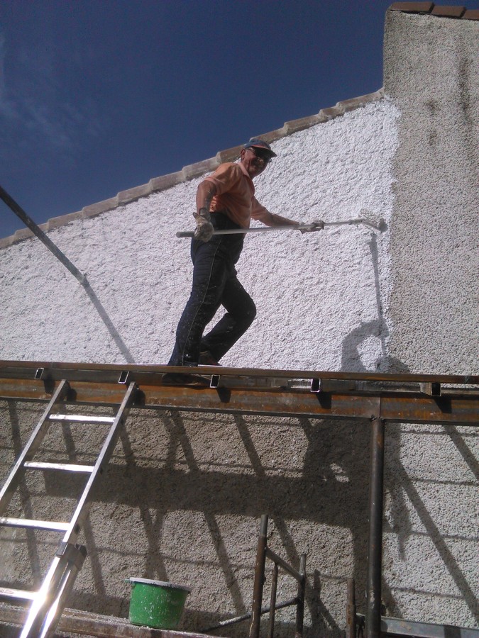 PINTURA DE FACHADA DE TIROLESA