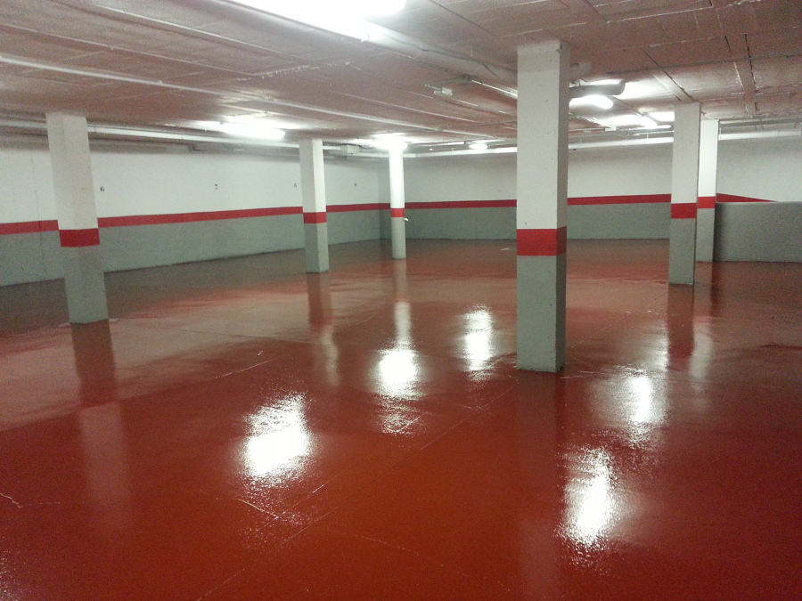 Pintura de suelos de parking