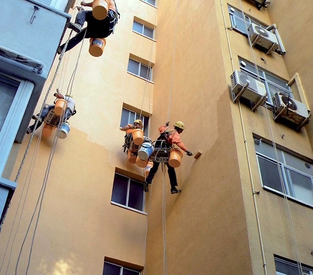 Pintura en fachada-patio