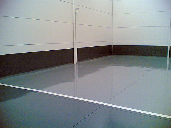 Pintura en nave industrial