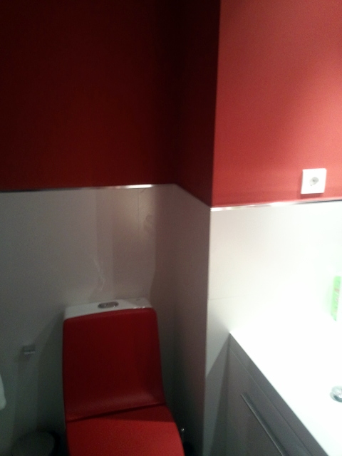 pintura lisa en baño