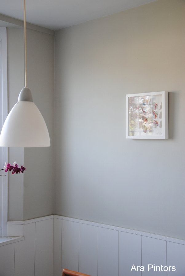 Pintura plástica combinada con madera