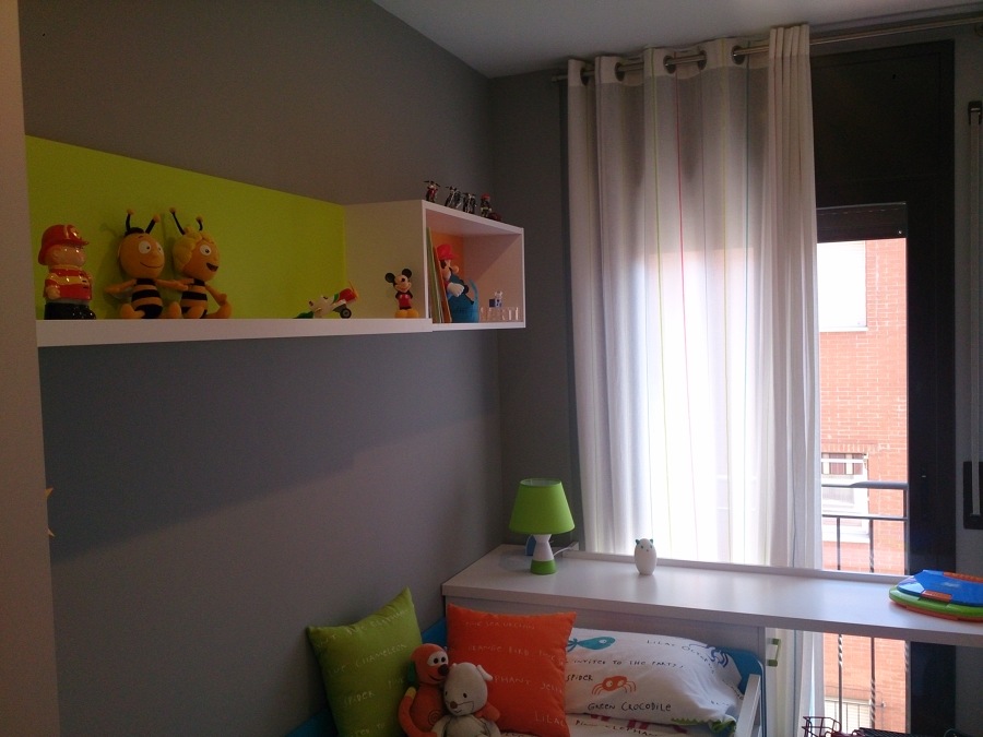 Pintura plástica en habitación infantil.
