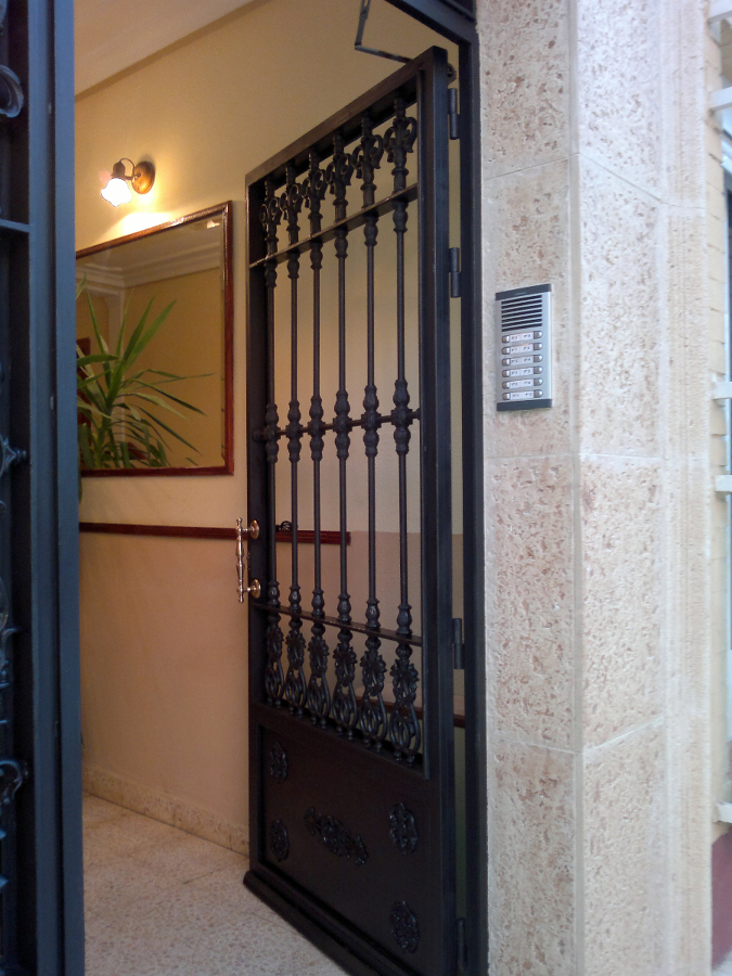 Pintura puerta de entrada