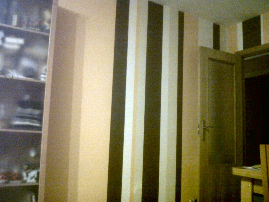 Pintura salón a rayas verticales