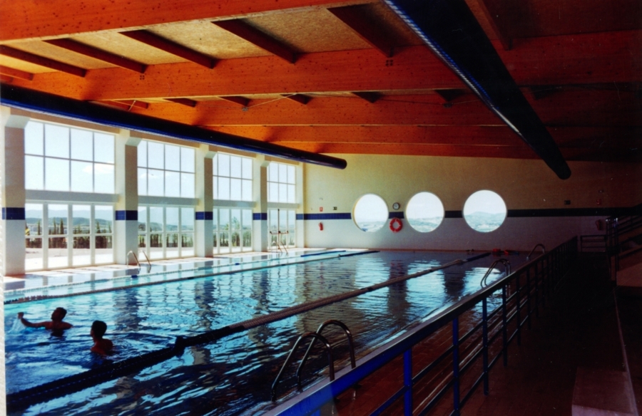Piscina climatizada. Fundación San Pablo CEU. Molina de Segura.