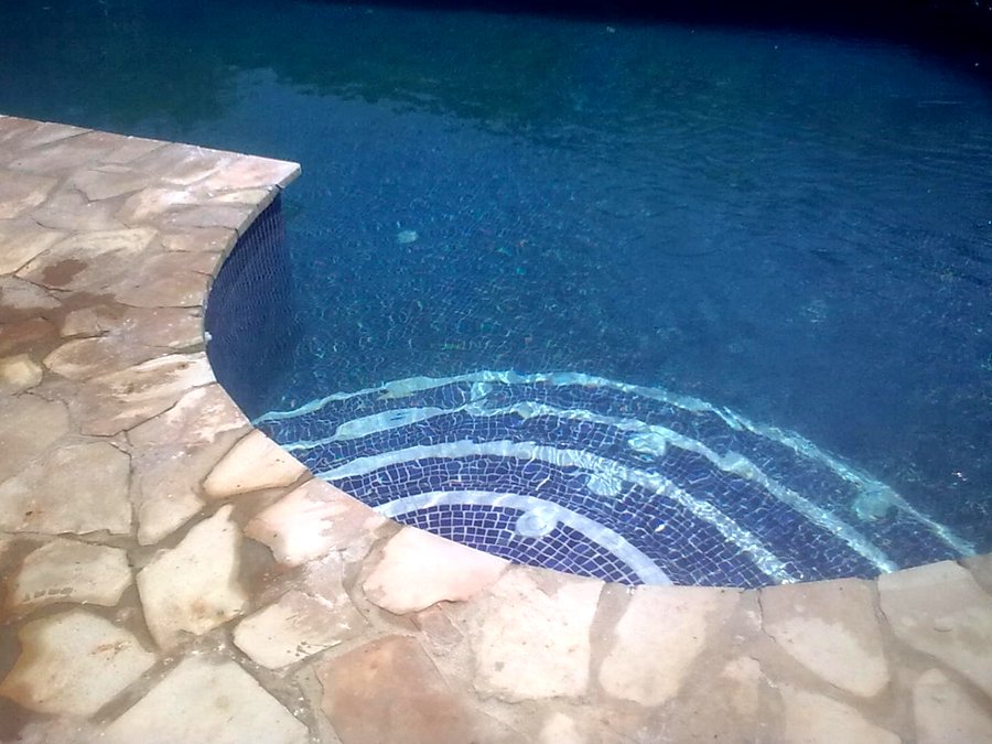 Piscina  con escalera Romana interior 
