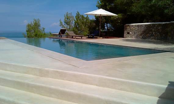 PISCINA CON MICROCEMENTOS