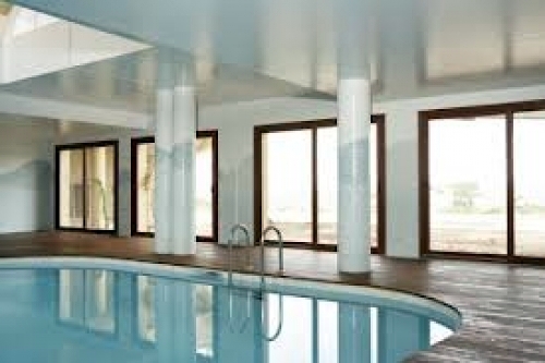 PISCINA CUBIERTA