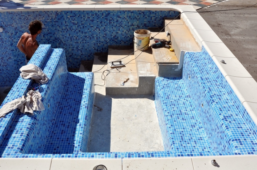 PISCINA DE OBRA