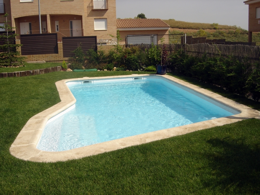 Piscina de poliéster en Salamanca