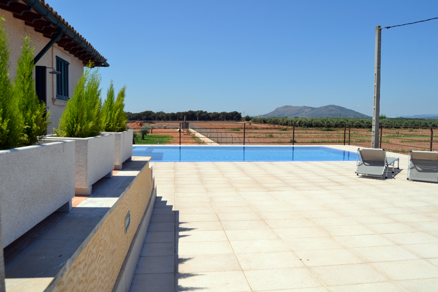 Piscina Desbordante  y Terraza