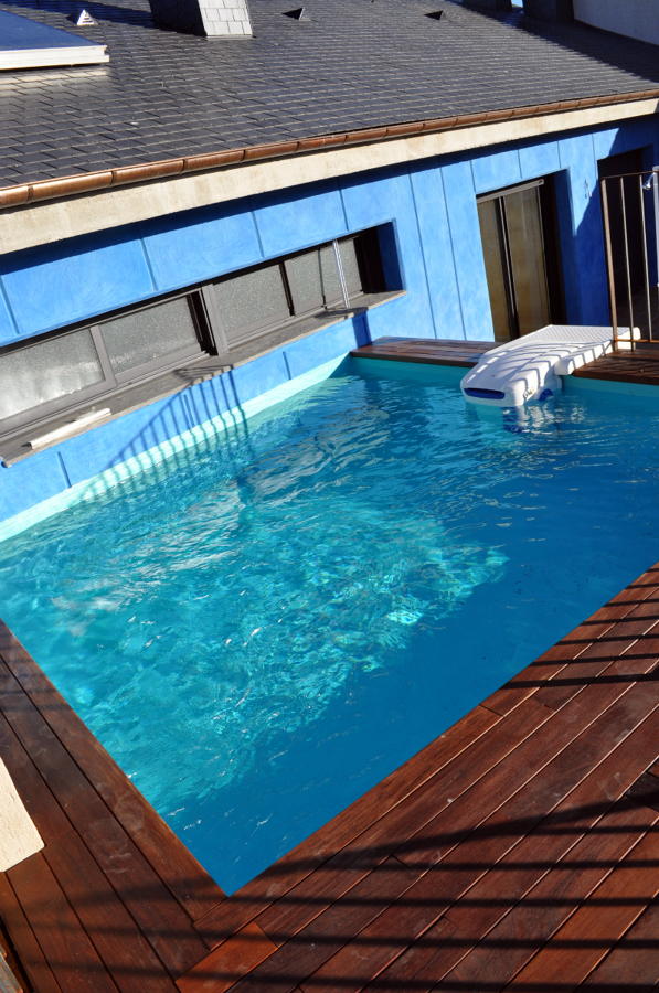 Piscina en cubierta-terraza de Vivienda Unifamiliar 