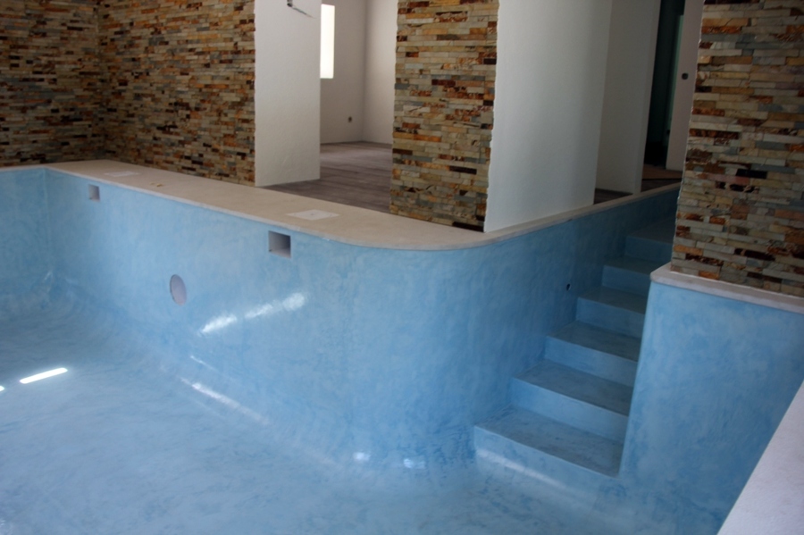 Piscina en microcemento