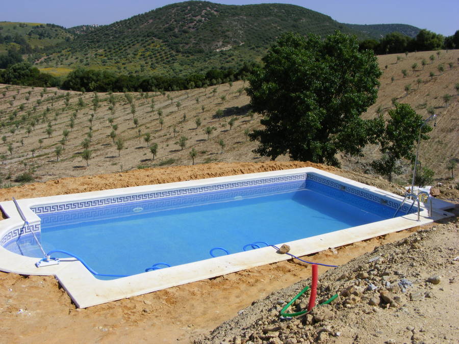 PISCINA EN UNA CIMA