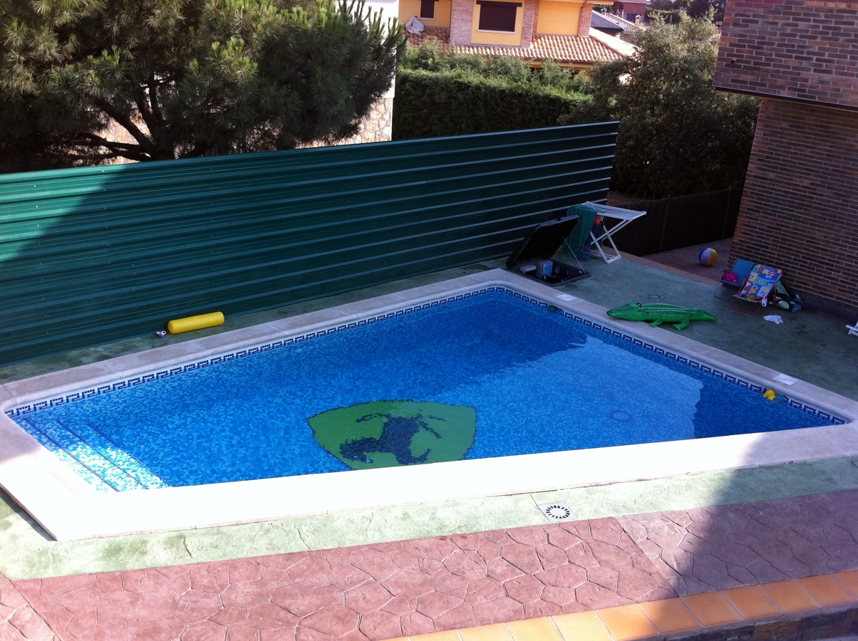 PISCINA FERARI MADRID