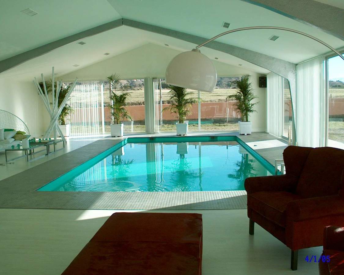 Piscina Interior de 10x5 m