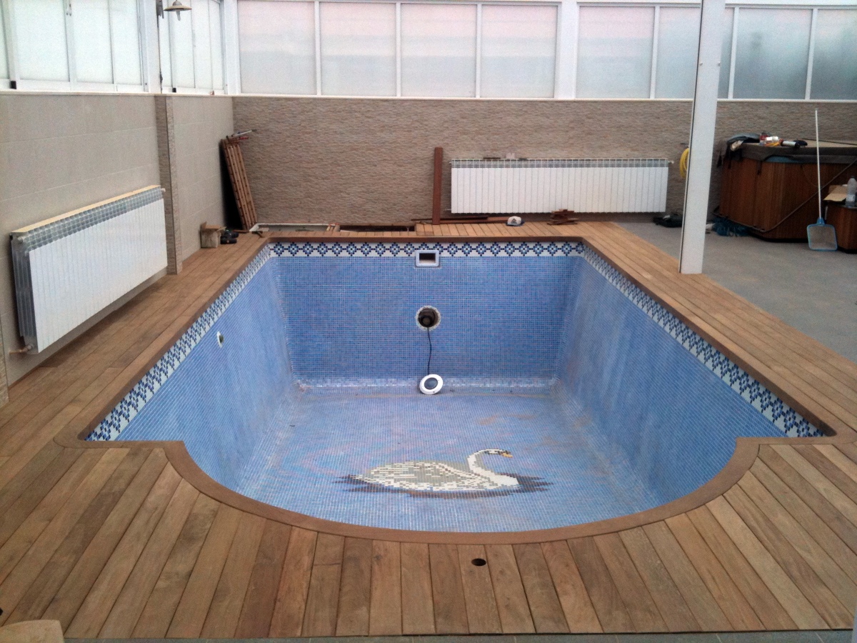 PISCINA INTERIOR TORRELODONES