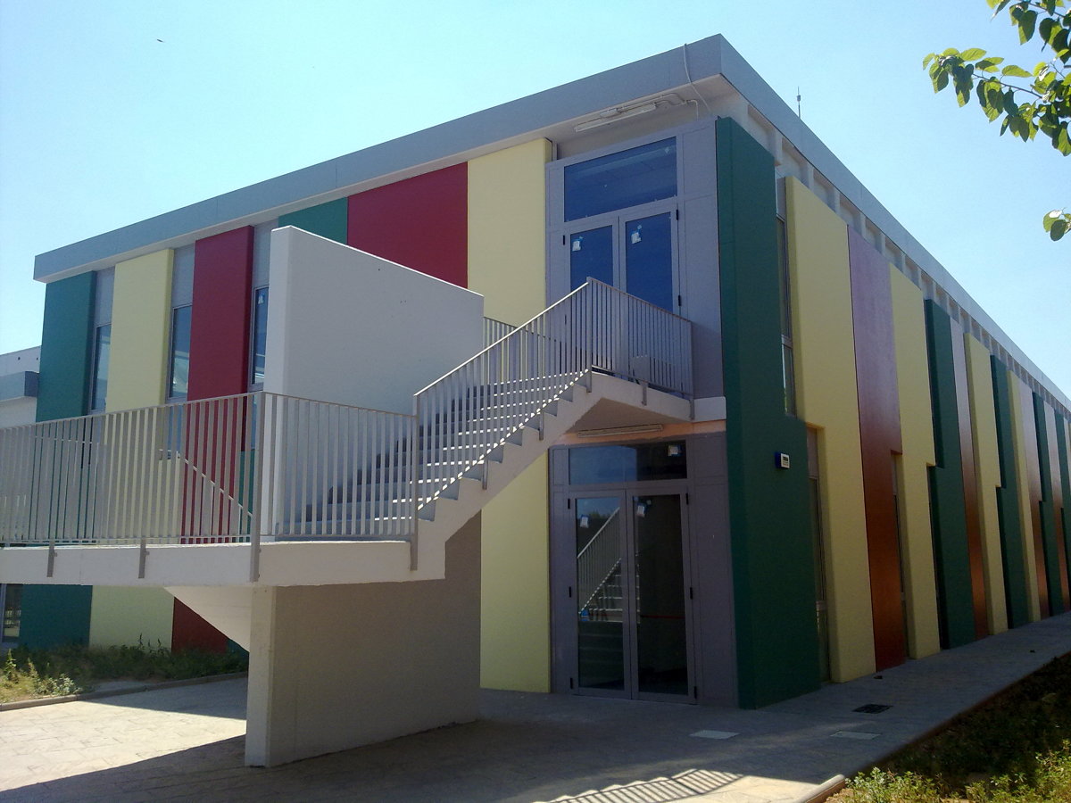 PISCINA MUNICIPAL CUBIERTA