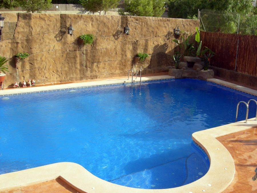 Piscina privada en Los Romeros
