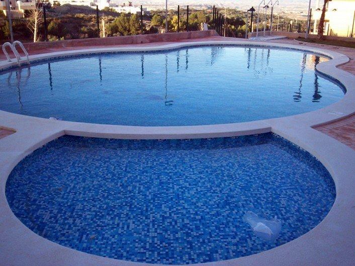 PISCINA PRIVADA