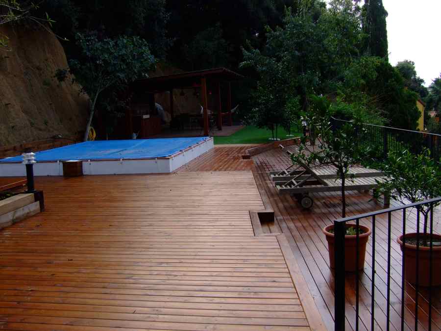 Piscina y exteriores