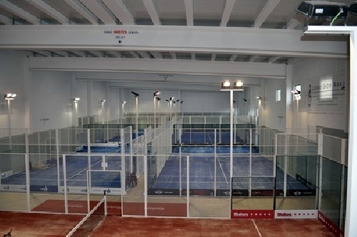 PISTA DE PADEL INDOOR