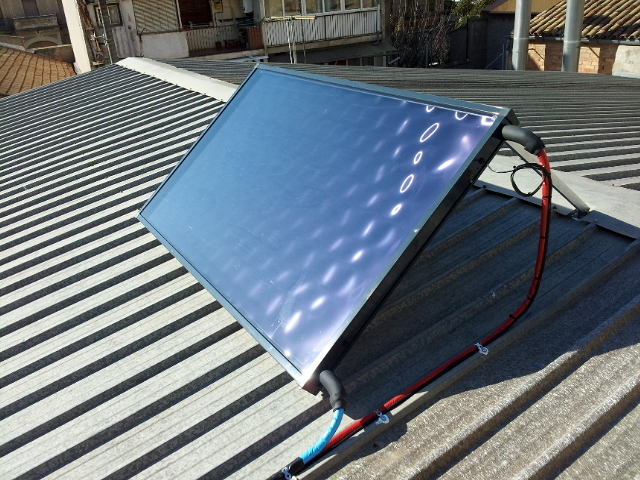 Placa solar térmica