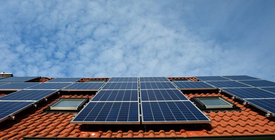 Paneles solares en su vivienda