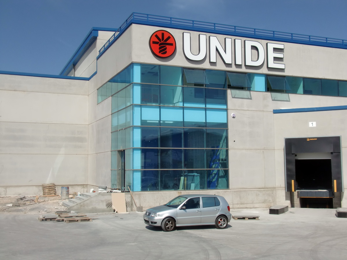 PLATAFORMA DE DISTRIBUCION UNIDE EN PI EL GORO. TELDE