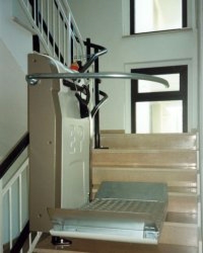 plataforma salvaescaleras interior