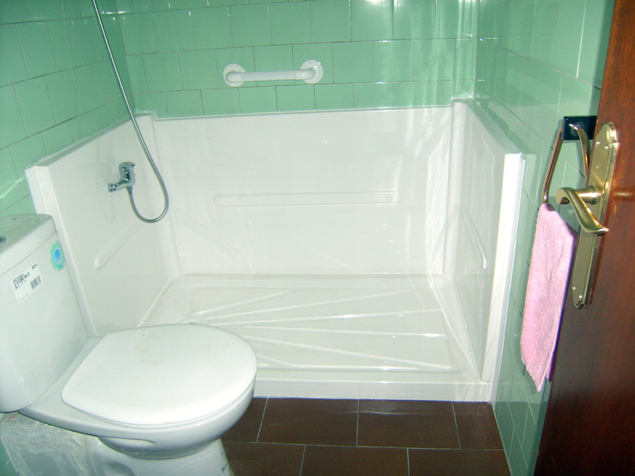 3 bis. plato de ducha antideslizante