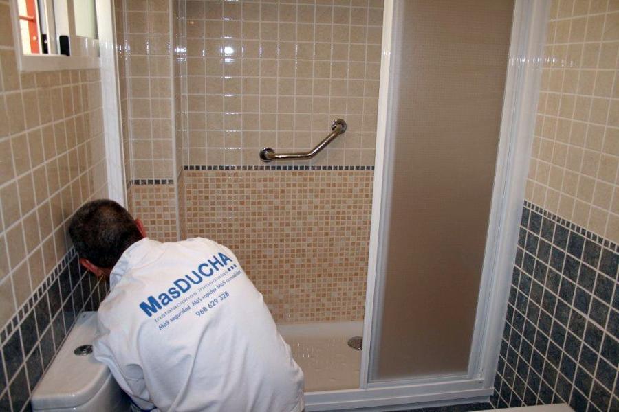 PLATO DE DUCHA CON OBRA REALIZADA