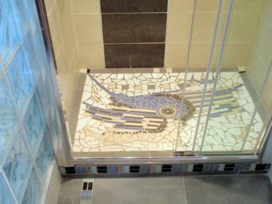 Plato de ducha decorado