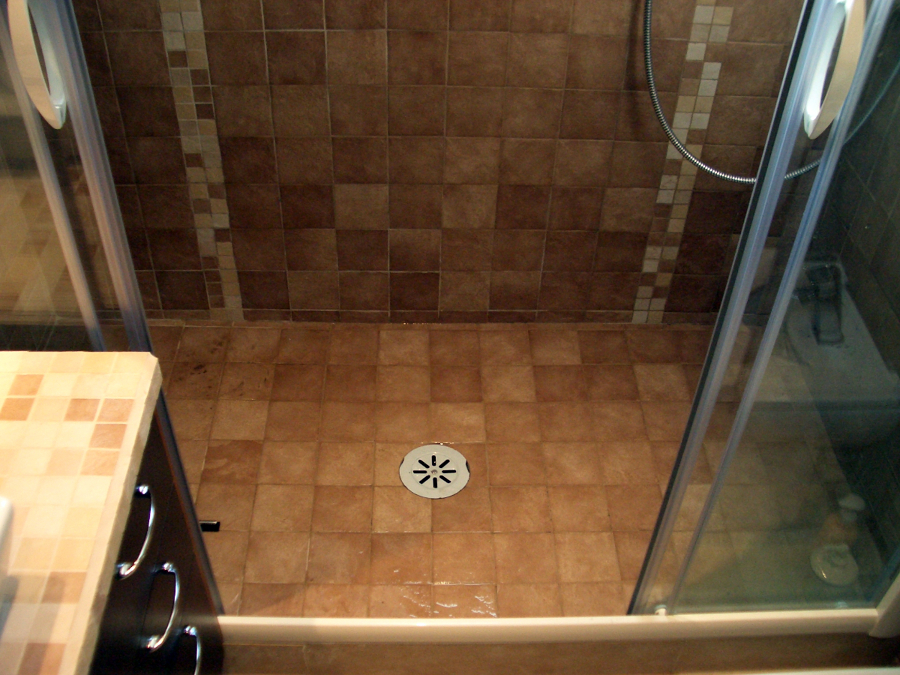 Plato de ducha realizado en obra.