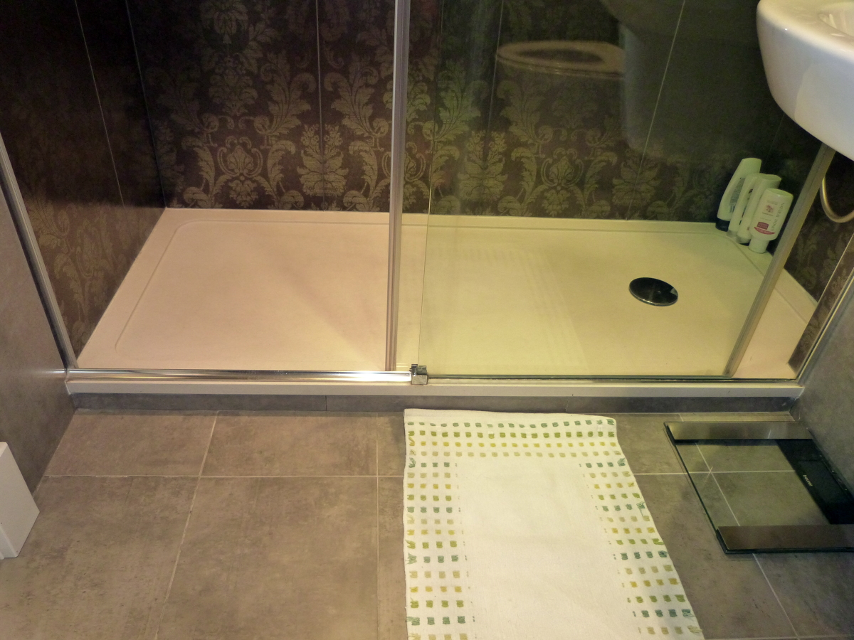 plato ducha de silestone extrafinio