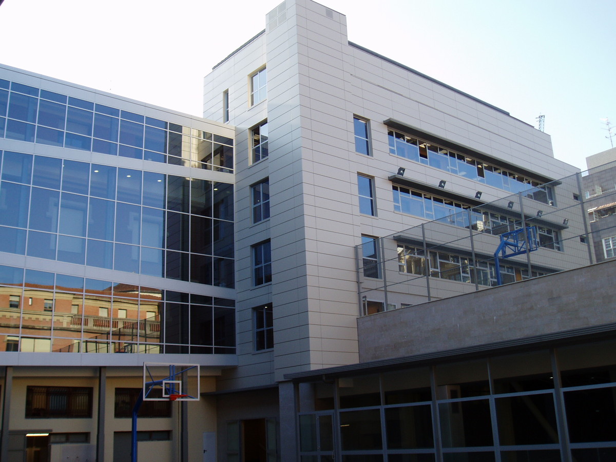 Plazas Aparcamiento - Edificio Docente
