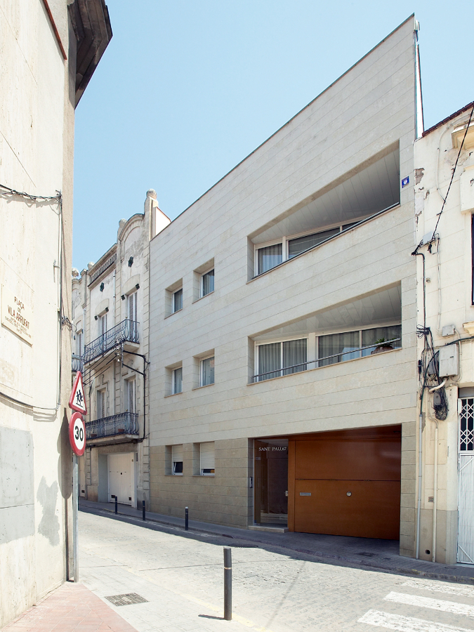 plurifamiliar entre medianeras