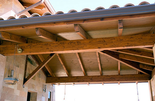 Porche abierto tejado.