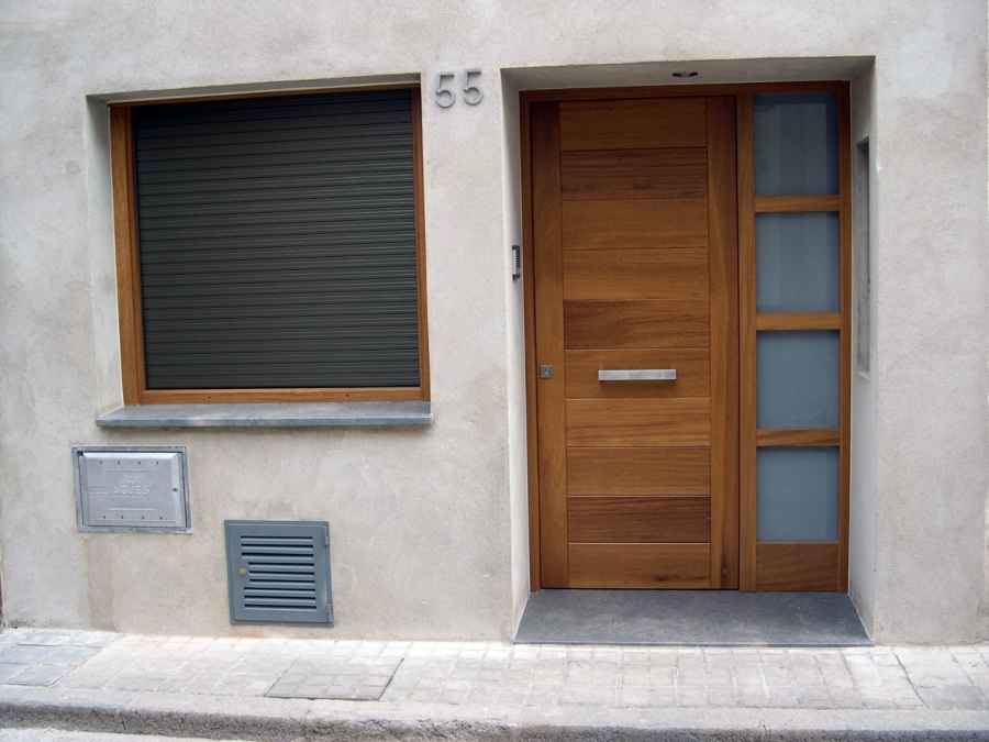 Porta entrada i finestre