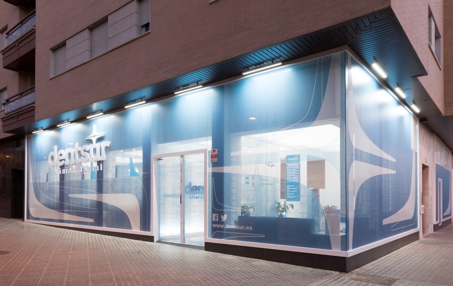 DENTSUR CLINICA DENTAL