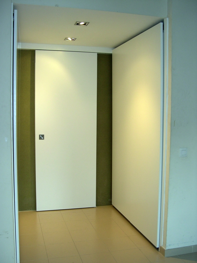 Portes corredisses i lacades