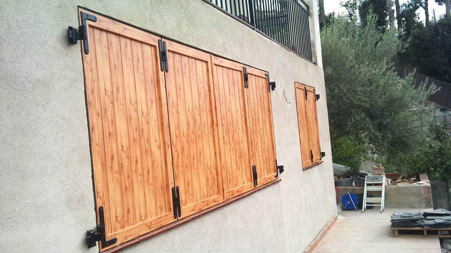 PORTICONES RUSTICOS DE ALUMINIO