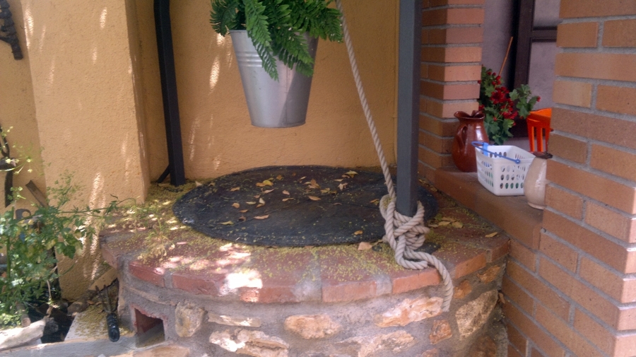 pozo decoración creixell